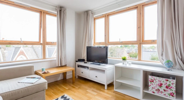 Fantastic Penthouse 1BR with Amazing City Views, Забронировать Отель Отели Англии 3 звезды, 3*