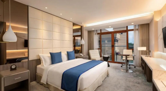 Двухместный номер Deluxe с балконом Grand Palace Hotel