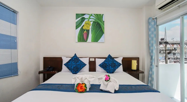Номер Deluxe с балконом Ruen Buathong Boutique Hotel Patong Beach