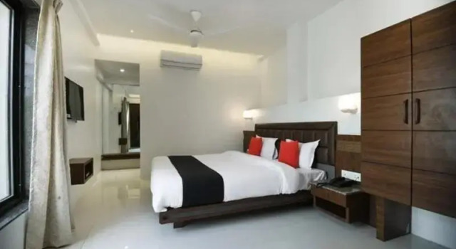 Двухместный номер Deluxe Hotel Shreeyash Executive