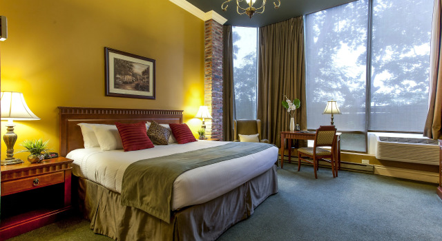 Le Nouvel Hotel, Book Hotel Hotels in Montreal with a Pool, near Phillips Square, Swimming Pool