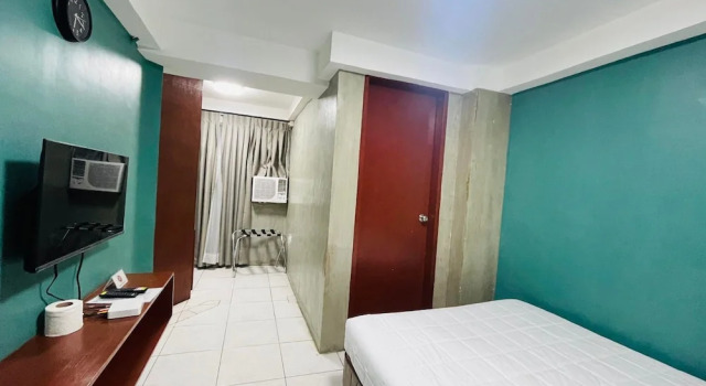 Rcee Place by RedDoorz, Book Hotel Dalaguete Cebu