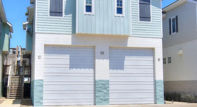 The Black Pearl 2 Bedrooms 2 Bathrooms Condo