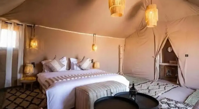 Sultana merzouga camp, Rezervovat Hotel Hotely v Meknes-Tafilalet s parkováním, Parkování
