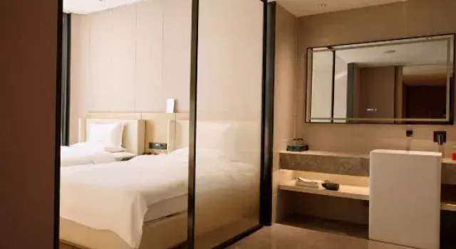 Люкс Deluxe Yuxian Zixuan International Hotel