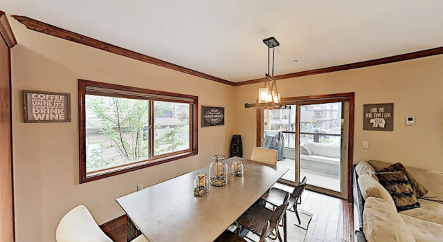 3987mant 3 Bedroom Condo