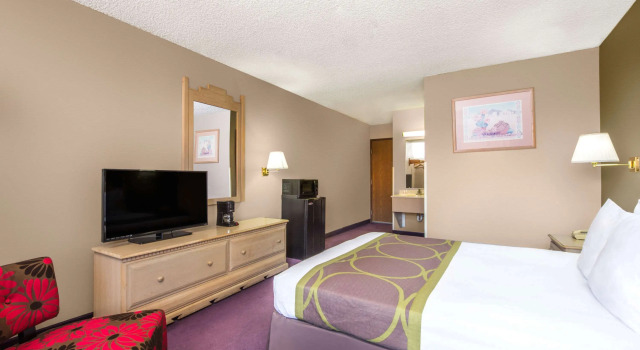 Super 8 by Wyndham Grants, Buchen Sie Gasthaus Grants New Mexico
