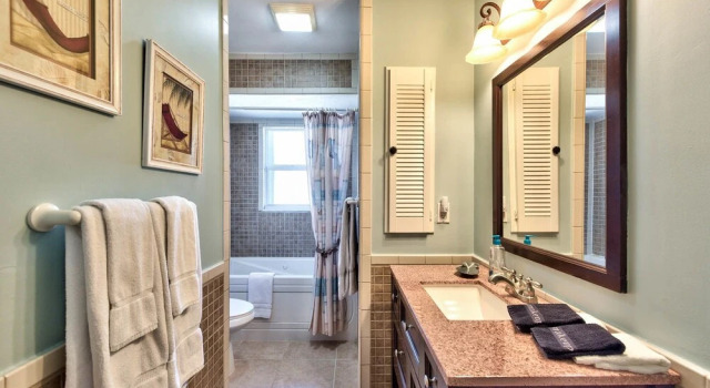 Salerno 3 Bedroom Home by NFVH, Book Feriehus Villaer i North Naples, Villa