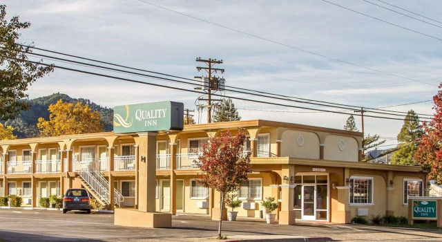 Шестиместный номер Standard Quality Inn Ukiah