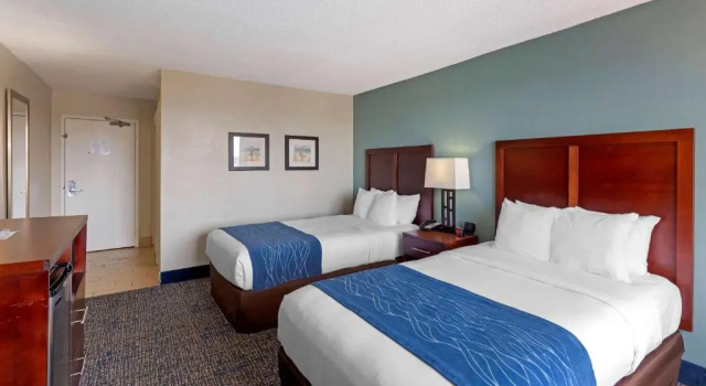 Четырёхместный номер Standard с видом на океан Comfort Inn On the Ocean