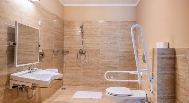 Коттедж La Contessa Castle Hotel