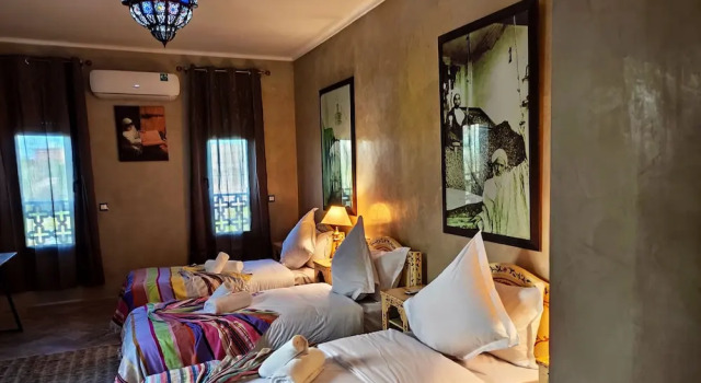 Villa de Luxe & Golf Marrakech, Забронировать Вилла Отели Марракеш-Тенсифт-Эль-Хауз с парковкой, Парковка