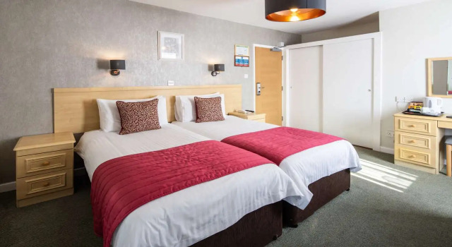 Четырёхместный номер Standard The Monterey Hotel - Sure Hotel Collection by Best Western