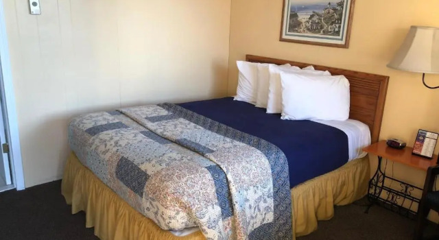 Номер Standard Riviera Motel