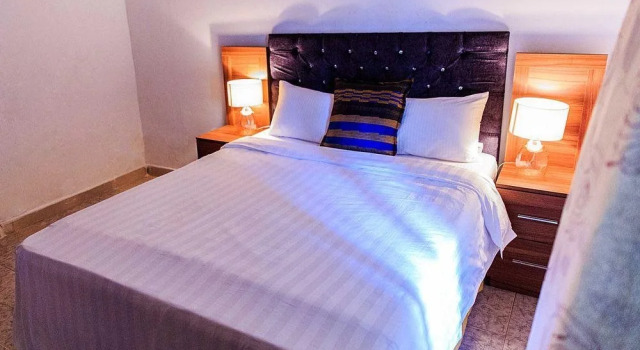 Paradise Suites Hotel
