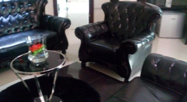 Ham Suites, Rezerwuj Hotel Hotele SPA w Kampala, w pobliżu Makerere University, SPA