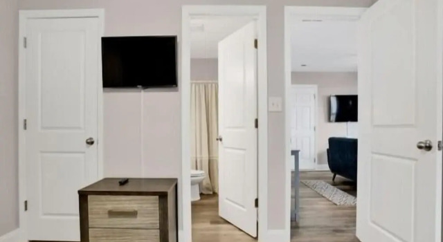 Коттедж Sea Haven - Oceanfront! Amazing Master Suite With A Private Oceanfront Deck! Recently Renovated And Perfect For The Entire Family 3 Bedroom Home by RedAwning