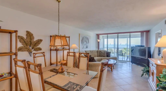 Sun Caper 308, 2 Bedrooms, Sleeps 4, Heated Pool, Gulf Front, Elevator