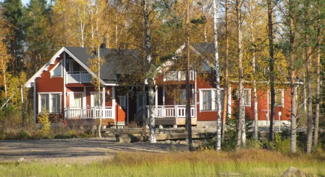 Коттедж Tiiringolf Cottages