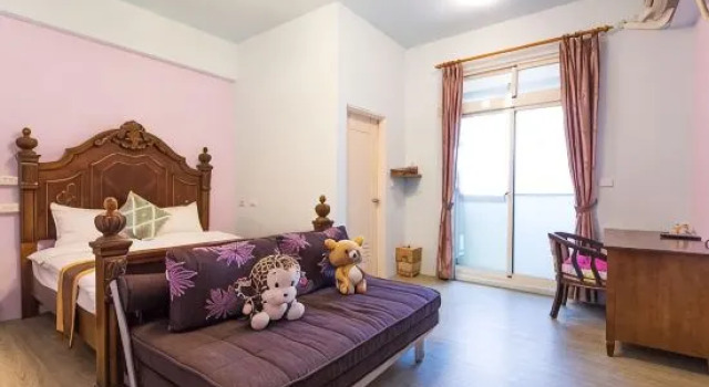 Sun Light Guesthouse, Забронировать Хостел Недорогие отели Хуалянь, рядом с Hualien Tianhui Temple, недорого