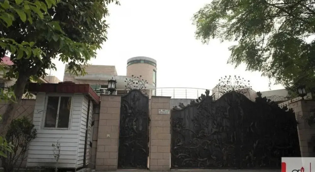 Graceland House
