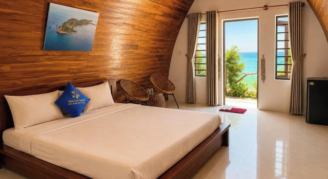 Бунгало рядом с пляжем Resort Hoa Loi