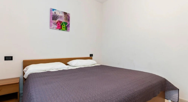 Nice Holiday Apartment near Lazise, Prenota Appartamento Hotel a Veneto con piscina, Piscina