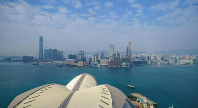 Executive Lounge Access Twin room with harbour view Renaissance Harbour View Hotel Hong Kong