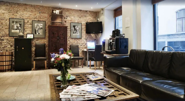 Rex Hotel