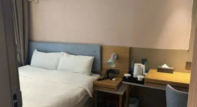 Одноместный номер Standard Home Inn