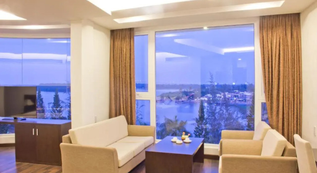 Двухместный номер Executive International Hotel