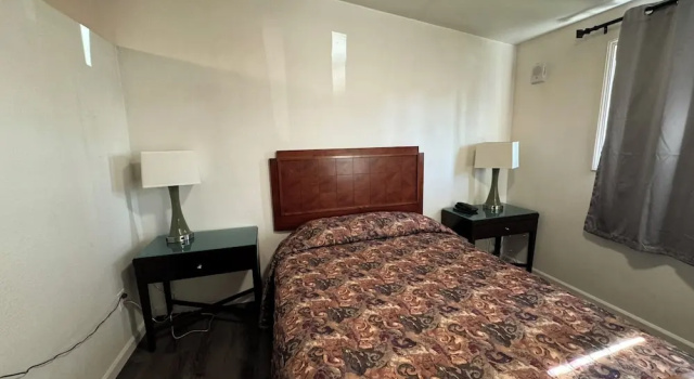 Люкс Deluxe Golden Kent Motel