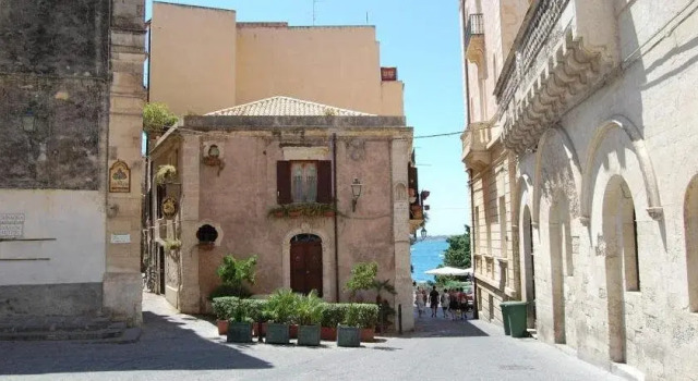 Talia Ortigia Apartment, Book Apartment Hotels in Sicily with Parking, Parking