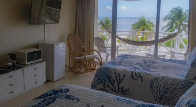 Четырёхместный полулюкс с балконом Puerta del Mar Cozumel