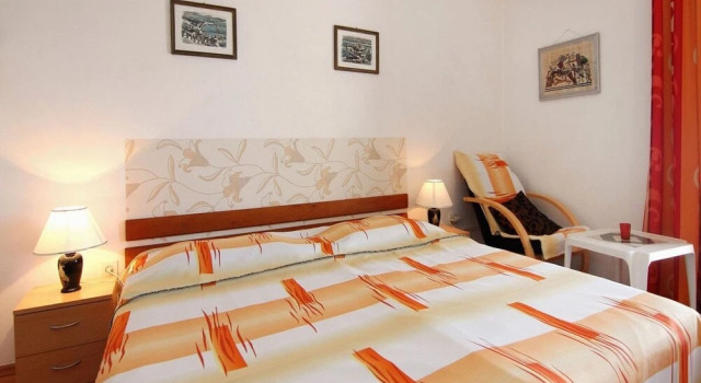 Emily - 50m From Beach - A2, Prenota Hotel Hotel a Croatian Islands con parcheggio, Parcheggio