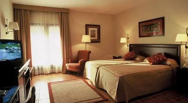Hotel La Reserva de San Leonardo, Book Hotel Hoteller i Castile and Leon med pool, Swimmingpool