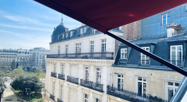 Room Mate Alain Champs Élysées
