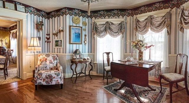 Holden House 1902 Bed & Breakfast Inn, Забронировать Отель Колорадо-Спрингс Колорадо