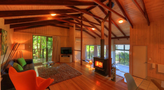 Treetops Seaview Montville, Book Feriehus Villaer i Sunshine Coast, Villa