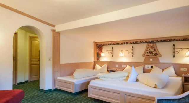 Семейный номер Standard с балконом Hotel Jäger