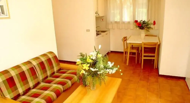 Cozy Apartment With Fenced Garden in Lignano Sabbiadoro