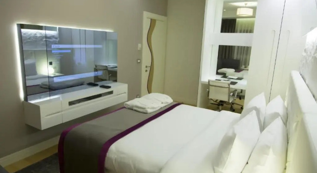 Апартаменты Premium The Leos Residence