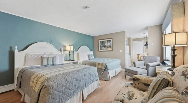 Студия Deluxe Pier 7 Condominiums