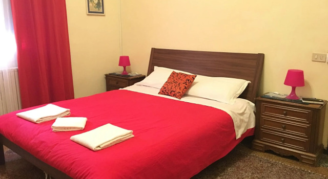 A Casa Doina Airport, Book Hotel Hotels in Pisa with Parking, Parking