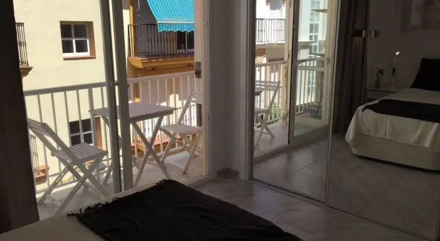 Seaside Bliss 2 Bedroom Condo in Fuengirola, Забронировать Апартаменты/квартира Апартаменты Фуэнхирола, рядом с Salon Varietes Theatre, Апартаменты/квартира