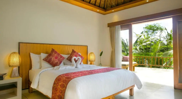 Pesantian Villa Pejeng Ubud, Rezervovat Vila Hotely v Bali se snídaní, Snídaně