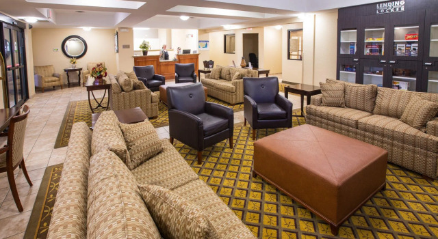 Candlewood Suites Knoxville Airport-Alcoa by IHG, Забронировать Отель Алкоа Great Smoky Mountains National Park