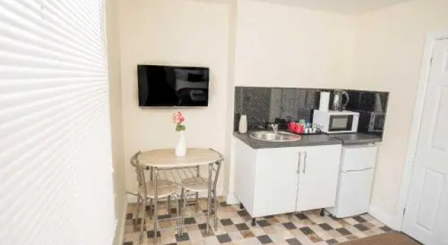 Bradford Property Rentals, Забронировать Отель Отели Англии 3 звезды, 3*