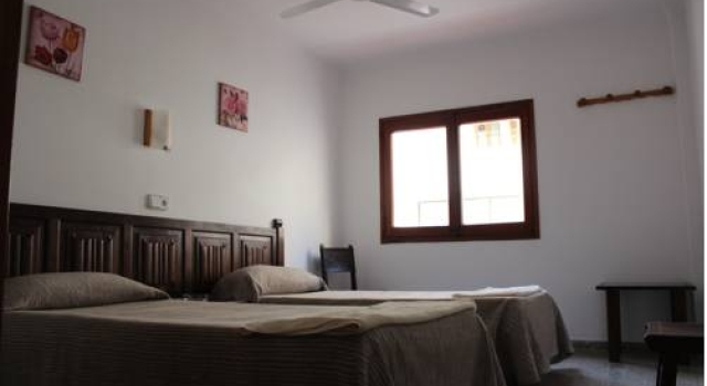 Hostal Las Nieves, Book Hotel Ivisa 