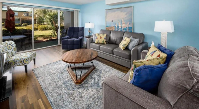 Seaspray Condos 103A, Забронировать Отель Отели Форт-Уолтон-Бич с парковкой, рядом с Пирс на острове Окалооса, Парковка